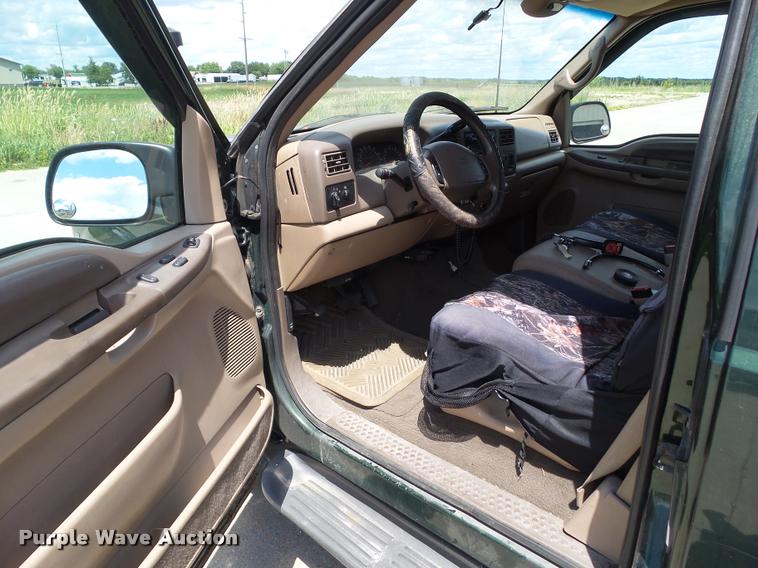 image for item L5615 1999 Ford F250 Super Duty SuperCab pickup truck