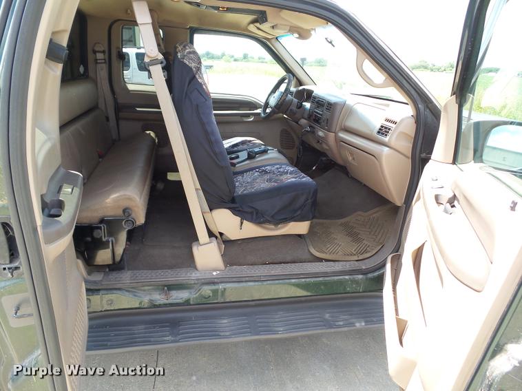 image for item L5615 1999 Ford F250 Super Duty SuperCab pickup truck