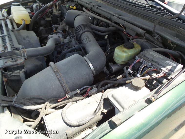 image for item L5615 1999 Ford F250 Super Duty SuperCab pickup truck