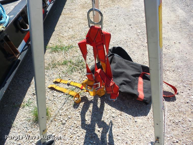 image for item BI9665 Protecta confined space tripod kit