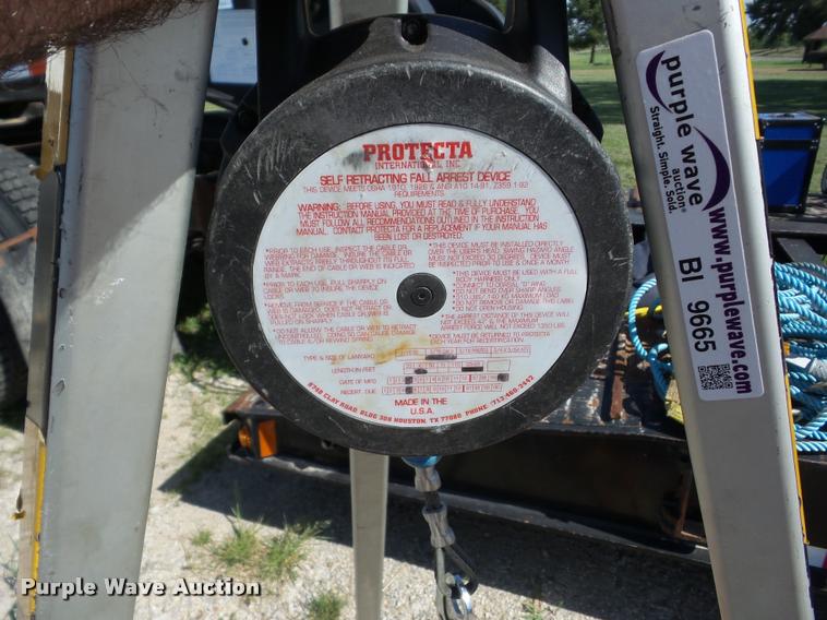 image for item BI9665 Protecta confined space tripod kit