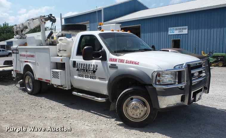 image for item BI9669 2005 Ford F550 service truck