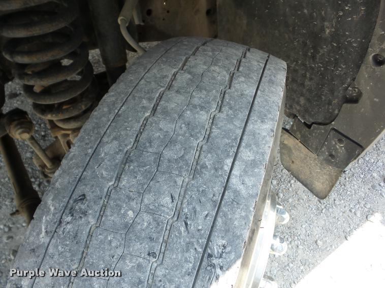 image for item BI9669 2005 Ford F550 service truck