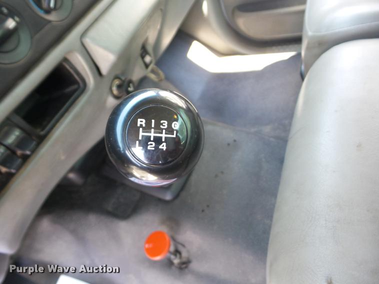image for item BI9669 2005 Ford F550 service truck