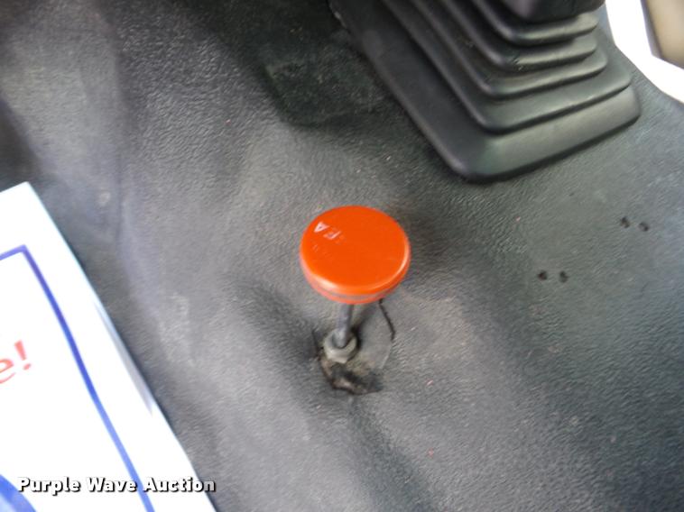 image for item BI9669 2005 Ford F550 service truck