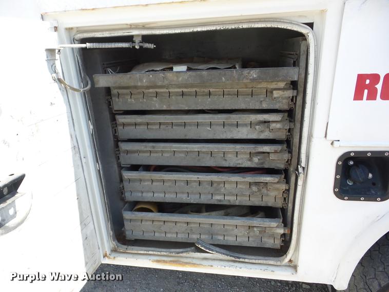 image for item BI9669 2005 Ford F550 service truck