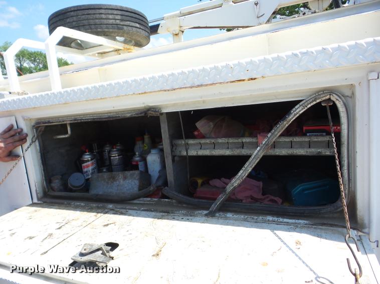 image for item BI9669 2005 Ford F550 service truck