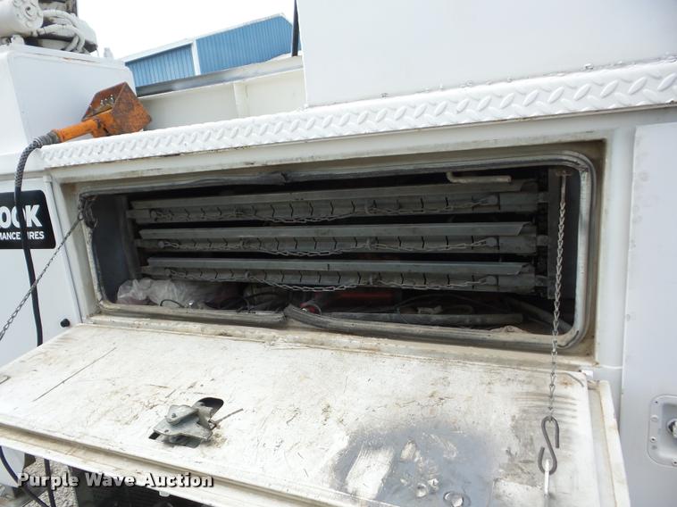 image for item BI9669 2005 Ford F550 service truck