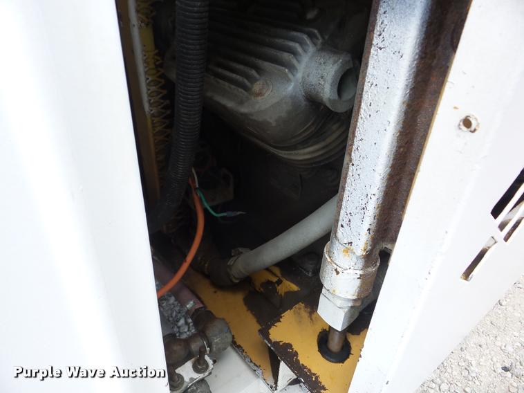 image for item BI9669 2005 Ford F550 service truck