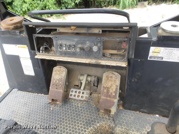 image for item CC9576 Caterpillar 953C cab