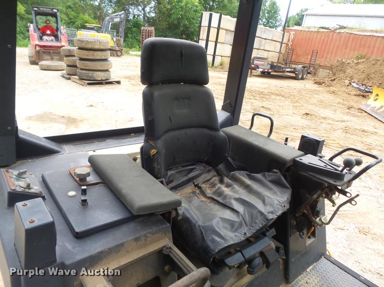 image for item CC9576 Caterpillar 953C cab