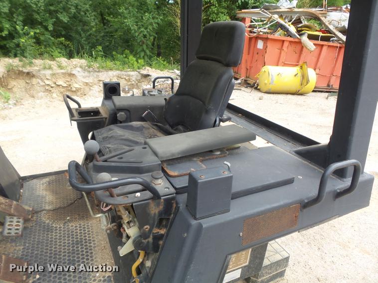 image for item CC9576 Caterpillar 953C cab