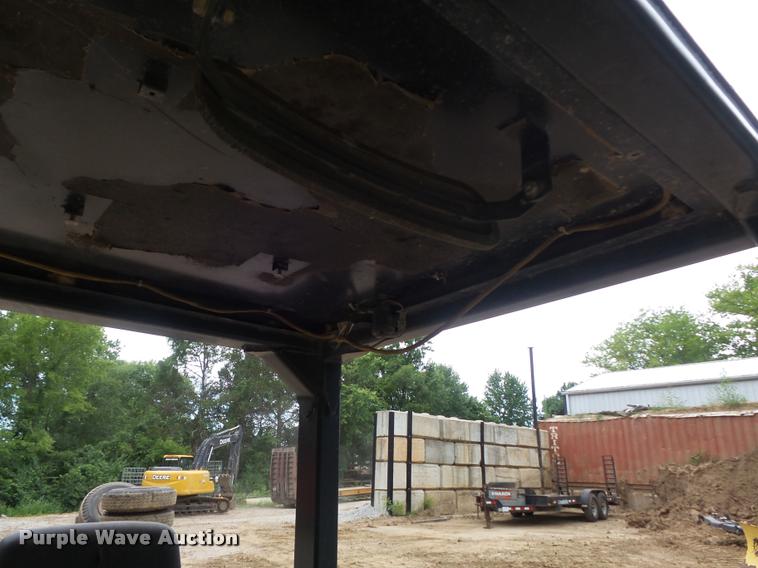 image for item CC9576 Caterpillar 953C cab