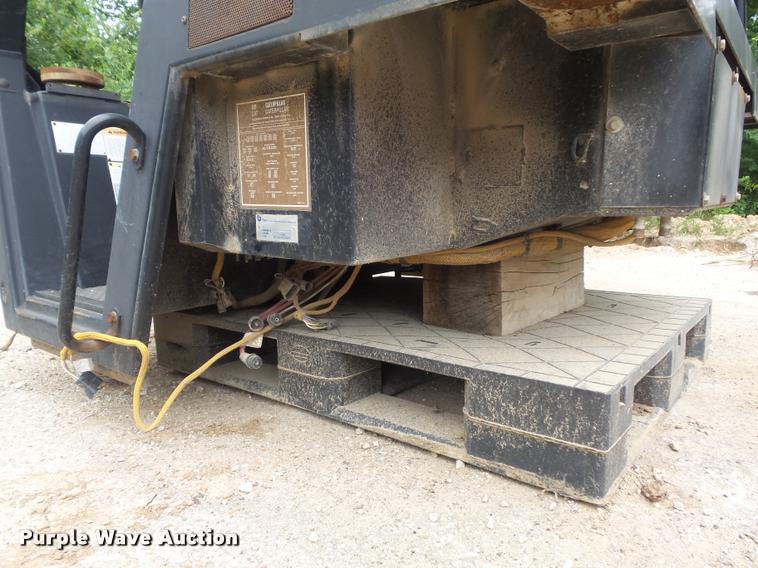 image for item CC9576 Caterpillar 953C cab