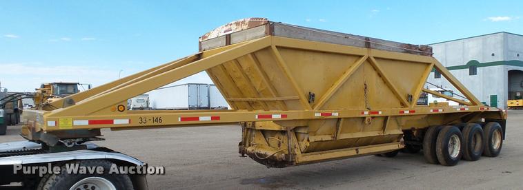 image for item DA1115 1984 Red River bottom dump trailer