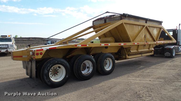 image for item DA1115 1984 Red River bottom dump trailer