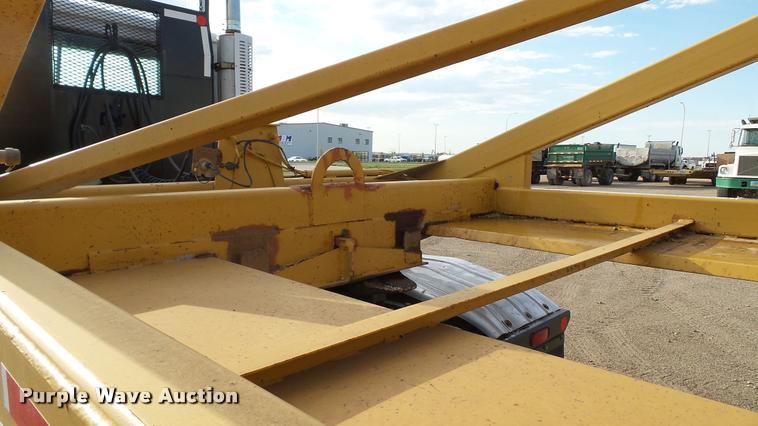 image for item DA1115 1984 Red River bottom dump trailer