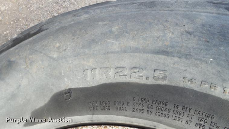 image for item DA1115 1984 Red River bottom dump trailer