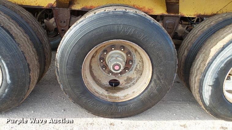 image for item DA1115 1984 Red River bottom dump trailer