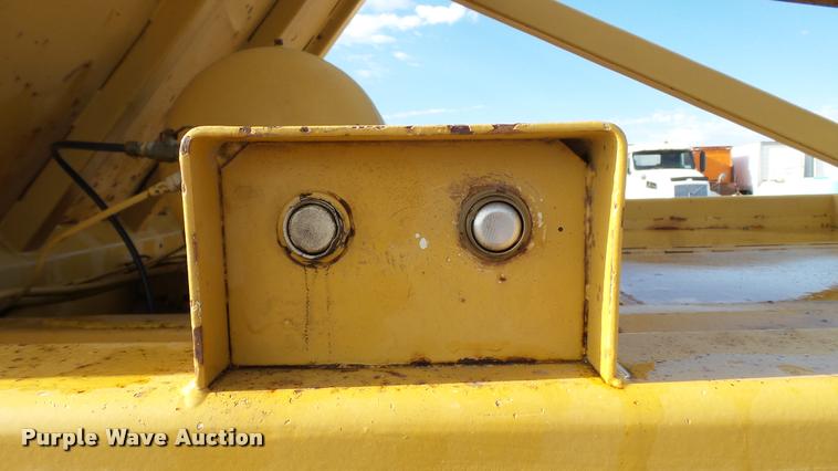 image for item DA1115 1984 Red River bottom dump trailer