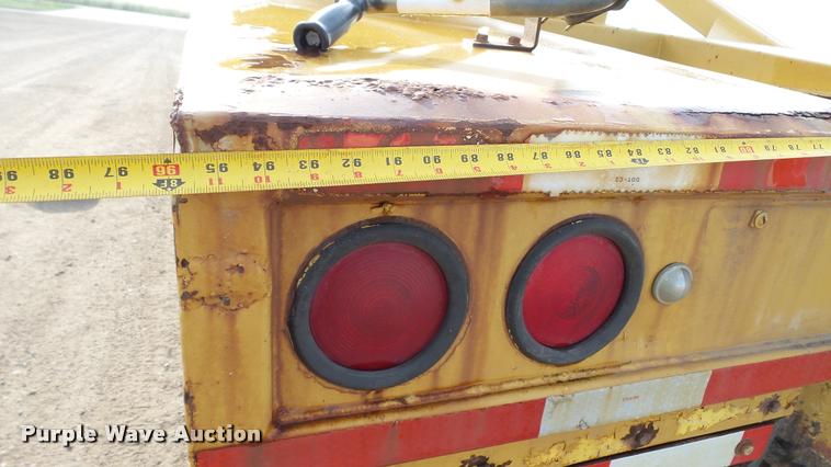 image for item DA1115 1984 Red River bottom dump trailer
