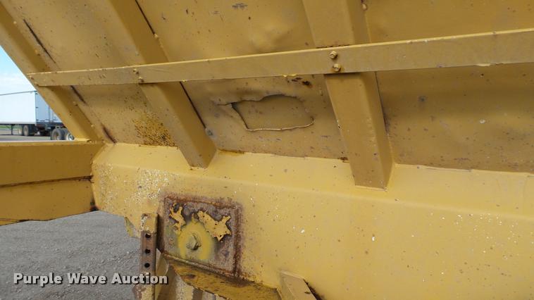 image for item DA1115 1984 Red River bottom dump trailer