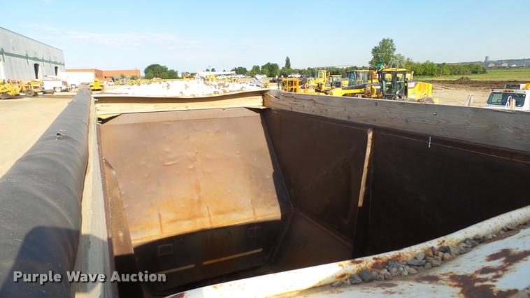 image for item DA1115 1984 Red River bottom dump trailer