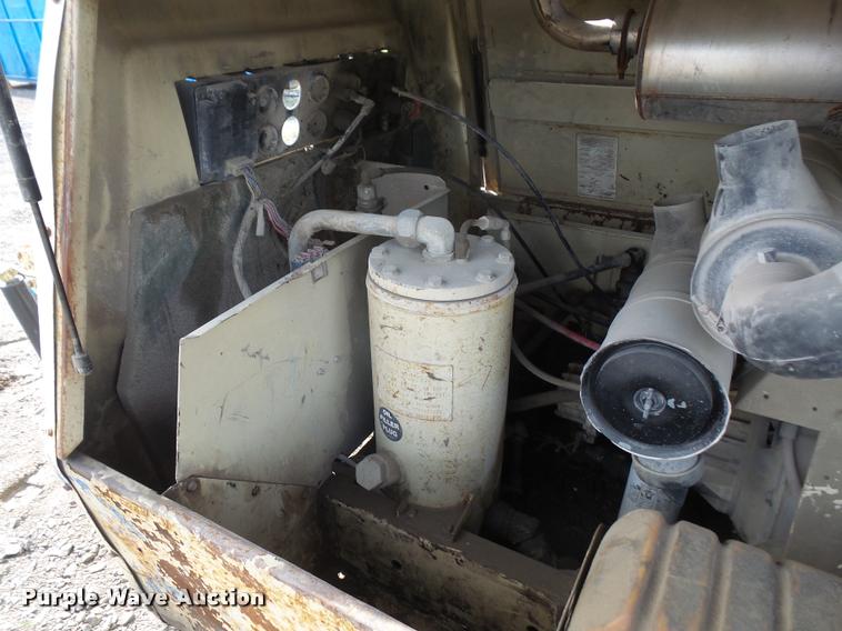 image for item DA1552 Ingersoll Rand P-130BWJD air compressor