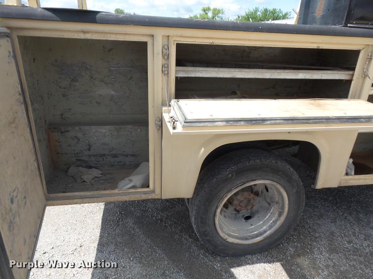 image for item DA1558 2009 Chevrolet C4500 crew cab utility truck