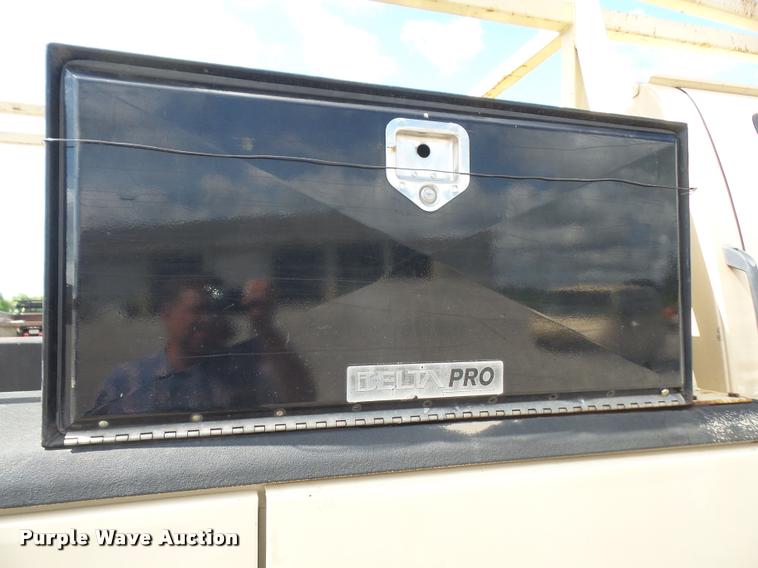 image for item DA1558 2009 Chevrolet C4500 crew cab utility truck