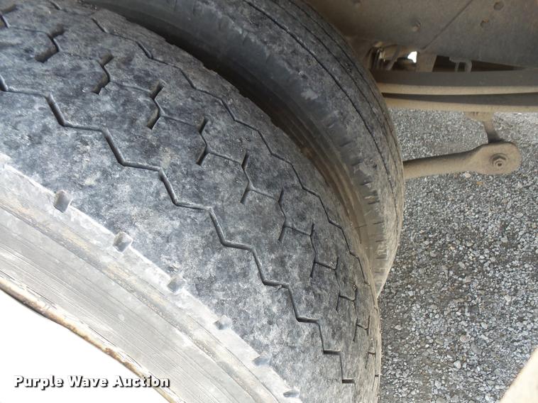 image for item DA1558 2009 Chevrolet C4500 crew cab utility truck