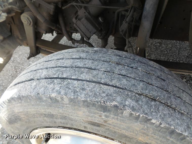 image for item DA1558 2009 Chevrolet C4500 crew cab utility truck