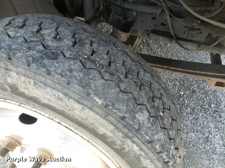 image for item DA1558 2009 Chevrolet C4500 crew cab utility truck