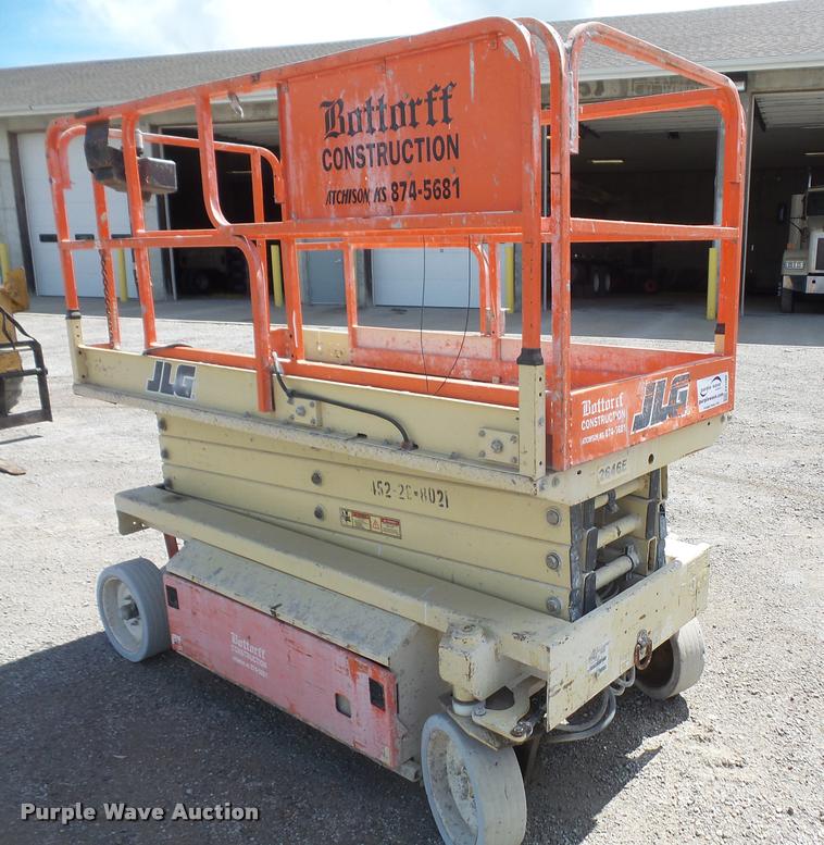 image for item DA1560 1998 JLG 2646E scissor lift