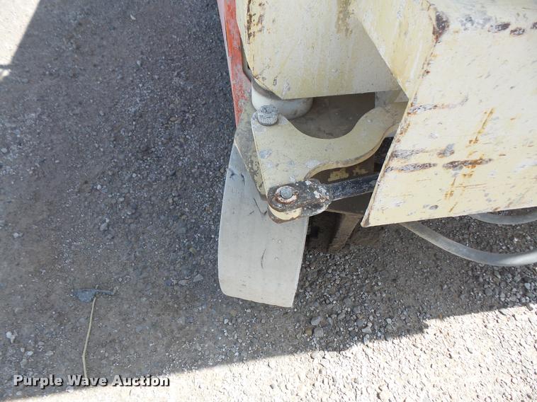 image for item DA1560 1998 JLG 2646E scissor lift