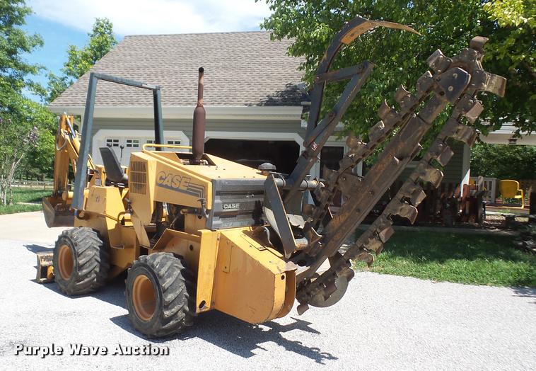 image for item DA1562 1999 Case 360 trencher