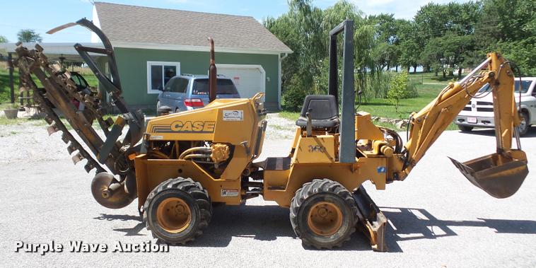 image for item DA1562 1999 Case 360 trencher