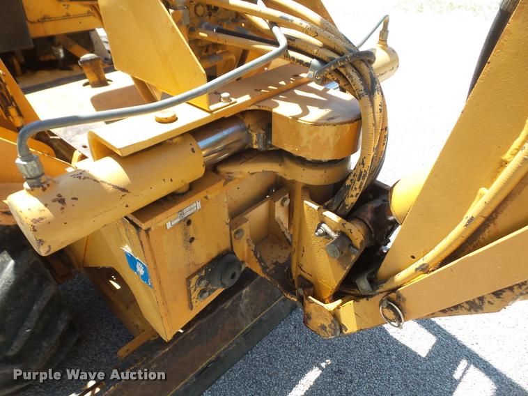 image for item DA1562 1999 Case 360 trencher