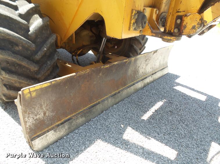 image for item DA1562 1999 Case 360 trencher