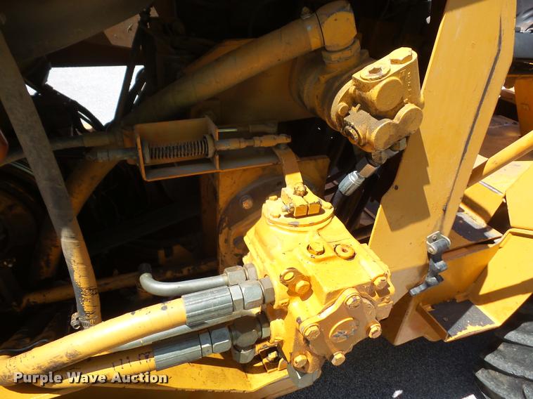 image for item DA1562 1999 Case 360 trencher