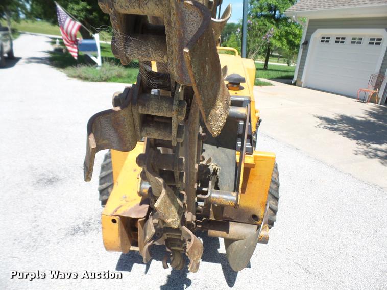 image for item DA1562 1999 Case 360 trencher