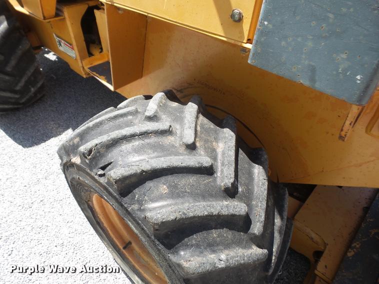 image for item DA1562 1999 Case 360 trencher