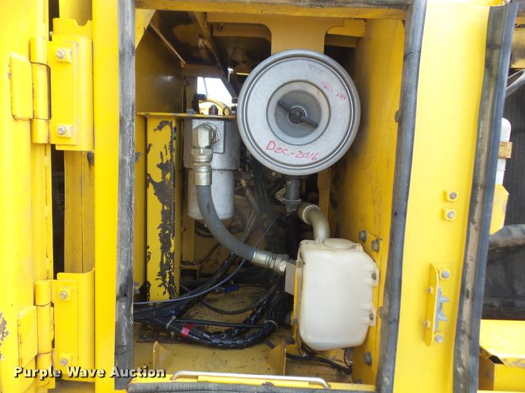 image for item DA1565 1997 Komatsu PC200LC-6LE excavator