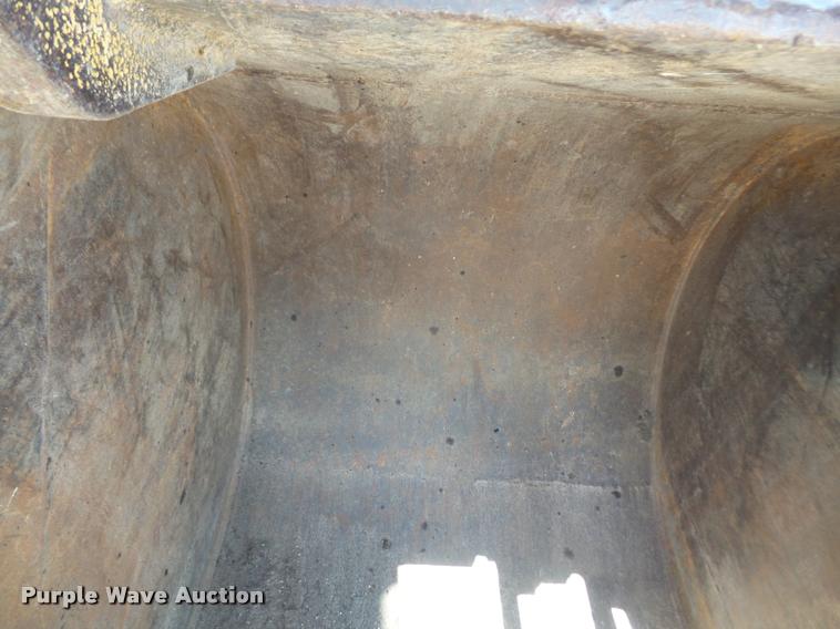 image for item DA1565 1997 Komatsu PC200LC-6LE excavator