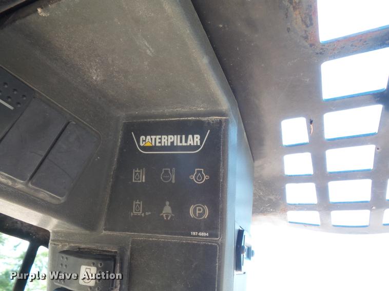 image for item DA1569 2005 Caterpillar 236B skid steer