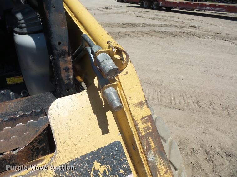 image for item DA1569 2005 Caterpillar 236B skid steer