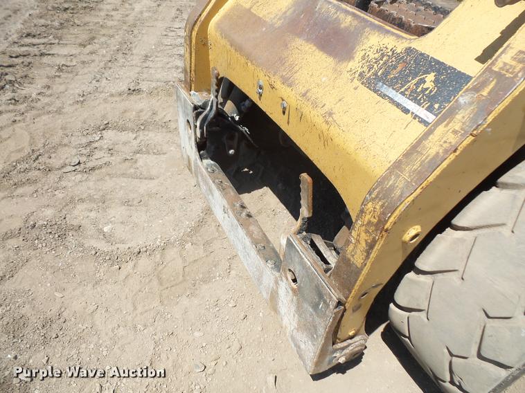 image for item DA1569 2005 Caterpillar 236B skid steer