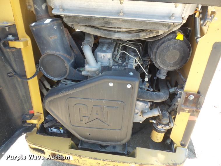 image for item DA1569 2005 Caterpillar 236B skid steer