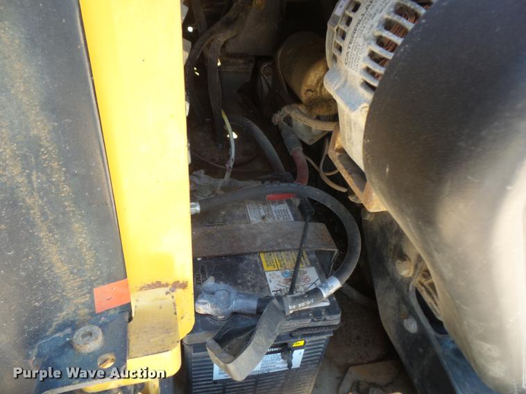 image for item DA1569 2005 Caterpillar 236B skid steer