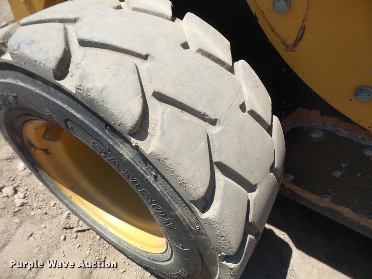 image for item DA1569 2005 Caterpillar 236B skid steer